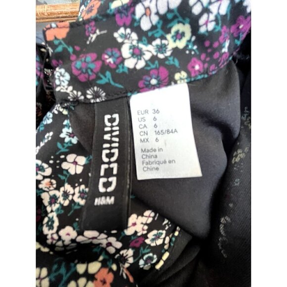 Women's Divided H&M Floral Dress, Long Sleeves, Size 6 - Picture 4 of 4